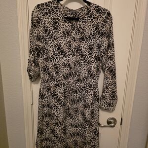 Size 2 Long Sleeve Vince Camuto Leopard Print Women's Dress